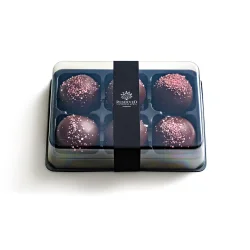 Trøffel romkugle med solbærkaramel fra Selected Gourmet (1 stk)